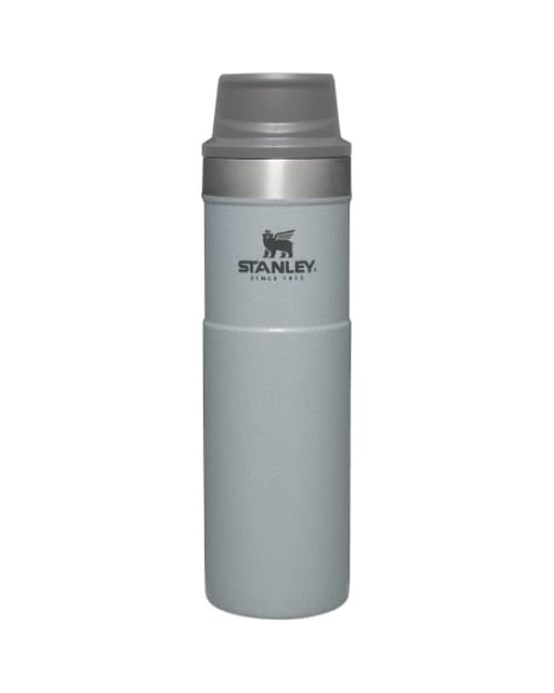Stanley Trigger-Action Travel Mug 20 oz Stanley Trigger-Action Travel Mug 20 oz